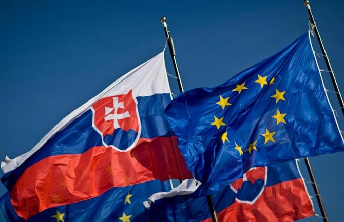 Slovačka ne uvodi vanredno stanje nakon pokušaja atentata na Fica