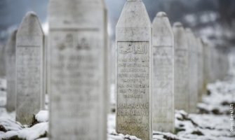 U Srebrenici pojačano prisustvo policije i bilbordi