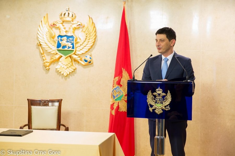 280161786558fbcd7c504k