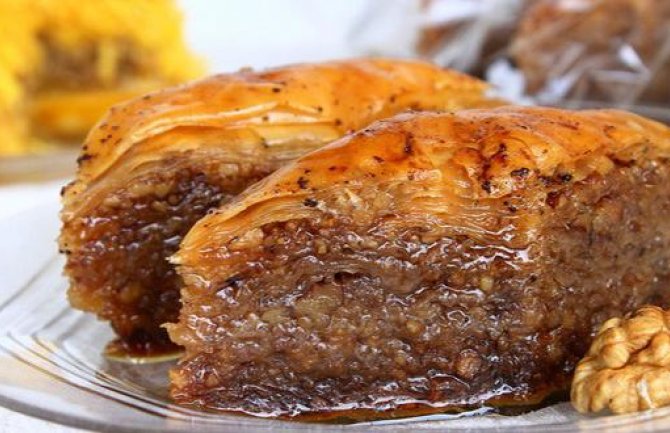 Baklava - kraljica bajramske trpeze (VIDEO)