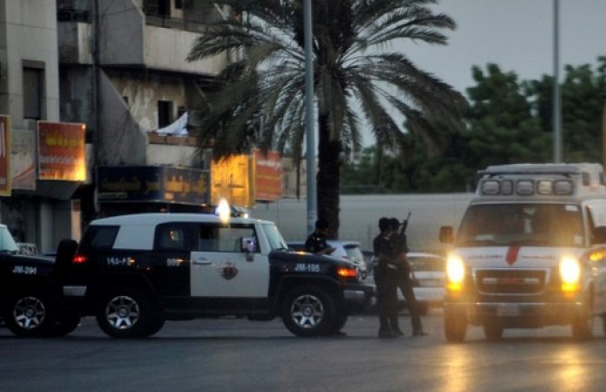 Samoubilački napad kod konzulata SAD u Saudijskoj Arabiji