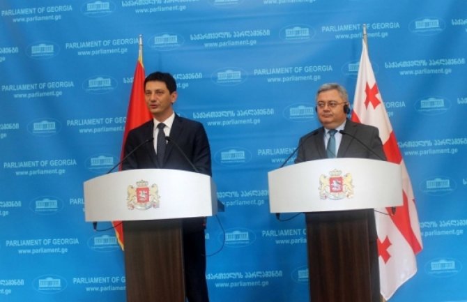 Članstvo u NATO, put koji smo zacrtali i nećemo odustati