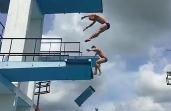 Ruskom skakaču pukla daska tokom priprema (VIDEO)