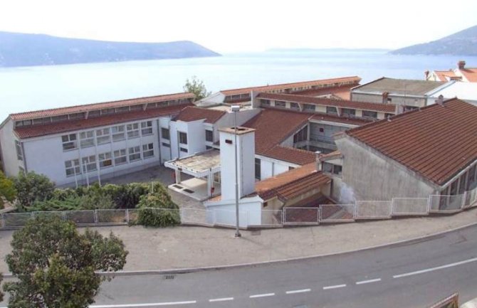 Herceg Novi: Zatvorili OŠ 