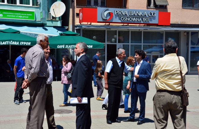 Prvo su Bošnjaci deportovani u ratu, a sada ih deportuju u miru