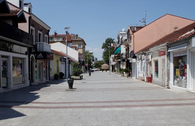 Vrućine ispraznile podgoričke ulice (FOTO)