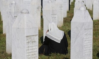 Danas se obilježava 21 godina od zločina u Srebrenici