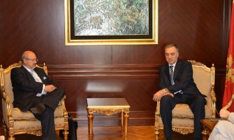 OEBS spreman da prati izbore