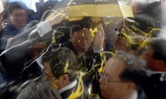 Južnokorejci gađali jajima premijera zbog antiraketnog štita