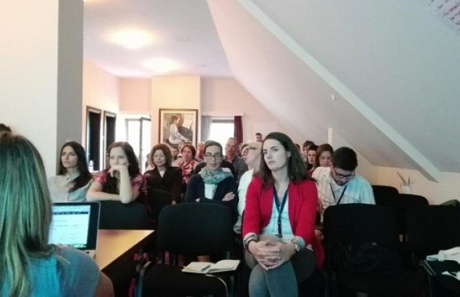 Obrazovni sistem njedri generacije koje ne znaju skorašnju istoriju CG i regiona