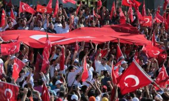 Zbog pokušaja puča u Turskoj pritvoreno više od 6.000 ljudi 