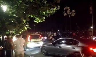 Odlijepili za igricom: Hiljade ljudi trčalo u Central Park kako bi ulovili željenog Pokemona! (VIDEO)