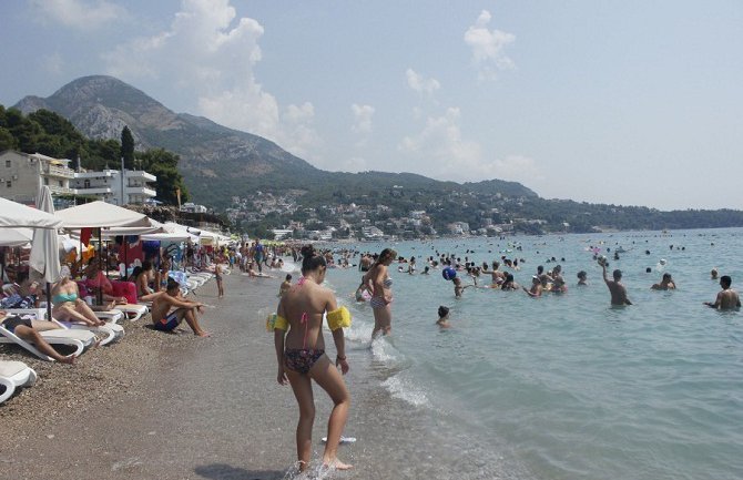 Na obali najviše Srba i Rusa