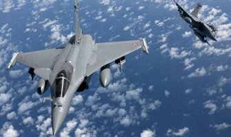 Nestao indijski vojni avion sa 29 osoba