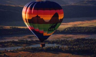 Oborio svjetski rekord u vožnji balonom: Obletio zemlju za 11 dana (VIDEO)