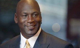 Legendarni  košarkaš Džordan želi da smiri napetost između Afroamerikanaca i policije