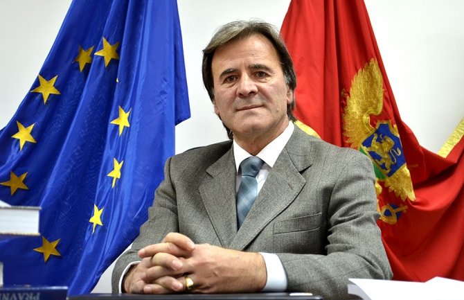 Kad krenu izbori krenu i opštine