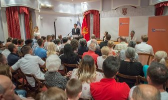 Pajović: Nije svrha izbora da jedne milionere zamijenimo drugim