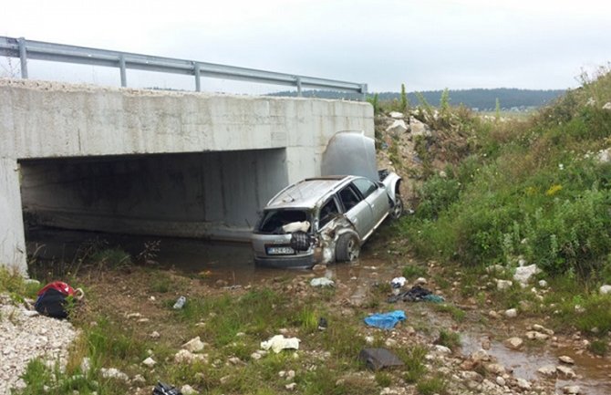 Četiri državljanina BiH povrijeđena u udesu kod Žabljaka 