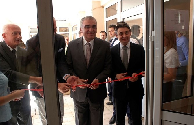 TIKA donirala ultrazvučni aparat Domu zdravlja u Tuzima (FOTO)