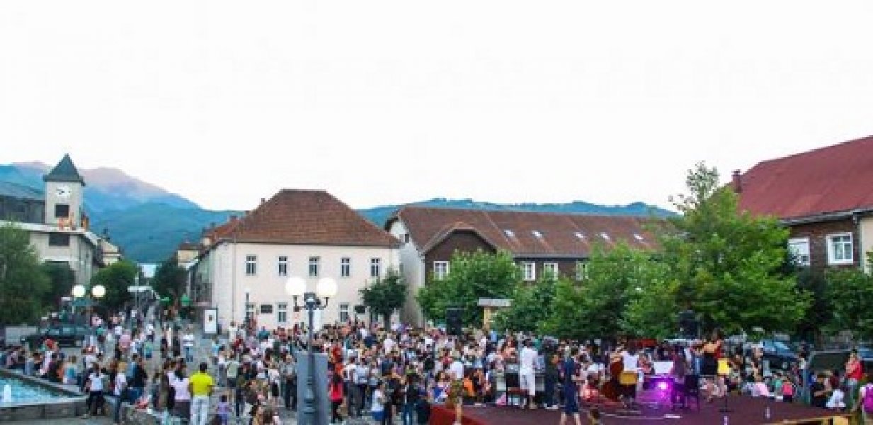 e1759b5a627a47eb8e93dab6798c2663