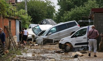 Veliko nevrijeme zahvatilo Makedoniju:  Najmanje 20 mrtvih, među stradalima nema Crnogoraca