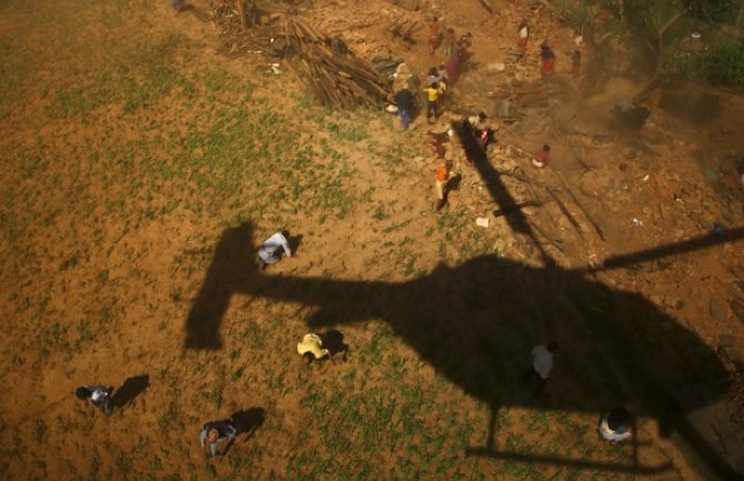 U padu helikoptera stradalo sedam osoba, među njima i beba