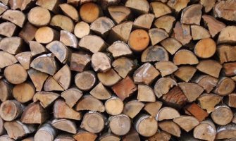 Kragujevac: Muškarac (36) krao dok je prodavao drva za ogrijev