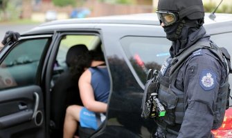 Tinejdžerka uhapšena zbog planiranja napada