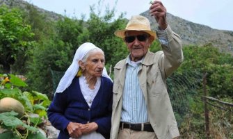 Đona i Mara proslavili 67 godina braka