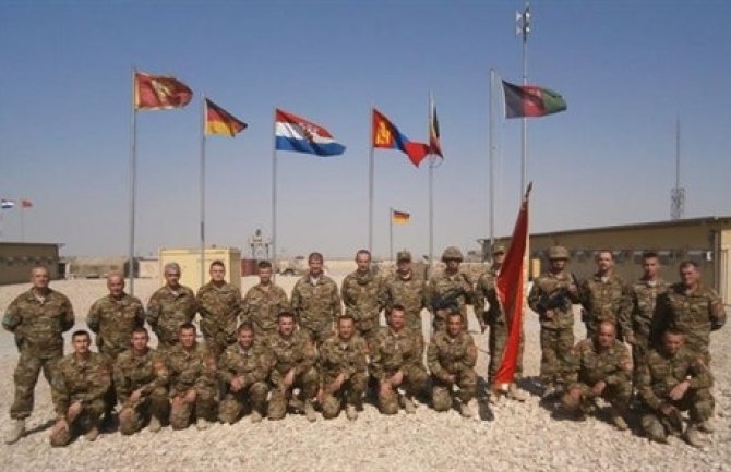 Vlada pomaže vojsku Avganistana sa 1,2 miliona dolara i 15 vojnika