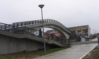 Pavićević: Riješiti problem pasarele na Zabjelu