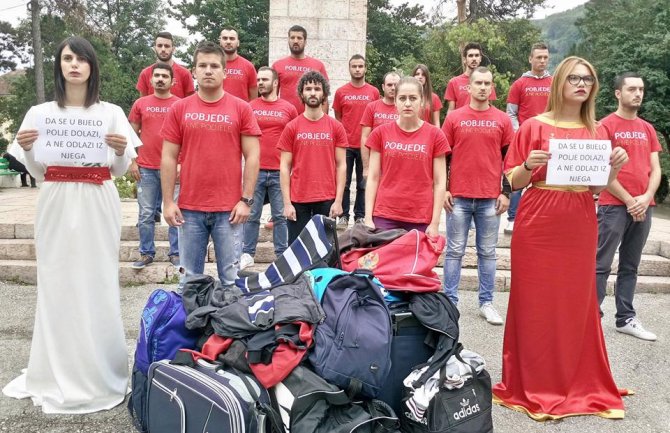 Demokrate: Lakše naći iglu u plastu sijena nego posao u Bijelom Polju