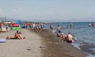 Biser crnogorskog primorja: Velika plaža u Ulcinju  omiljena među turistima