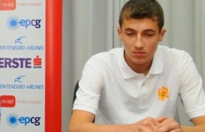 Andrija Slavković dobio poziv za prestižni košarkaški kamp u Finskoj