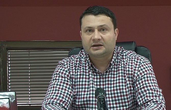 Opština Bijelo Polje poklanja besplatne udžbenike za đake prvake!