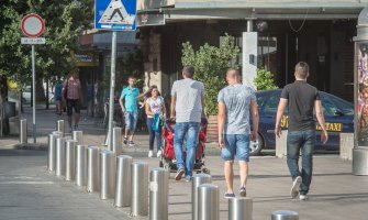 CRS: Koštao milione a ne radi