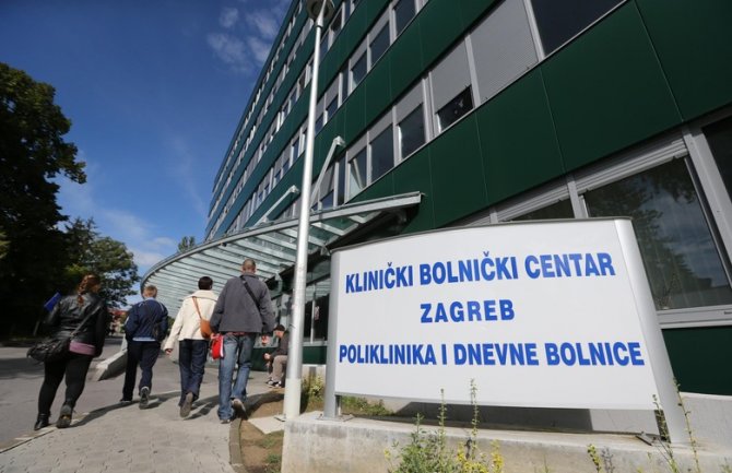 Zagreb: Crnogorskom osiguraniku uspješno ugradili mehaničko srce