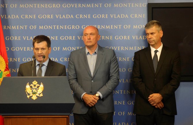 Nestranački ministri ostaju u Vladi izbornog povjerenja