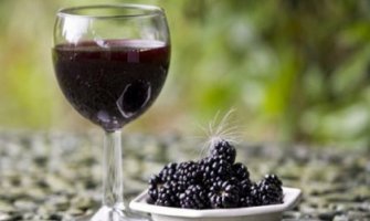 Kupinovo vino kao lijek za anemiju i cirkulaciju 