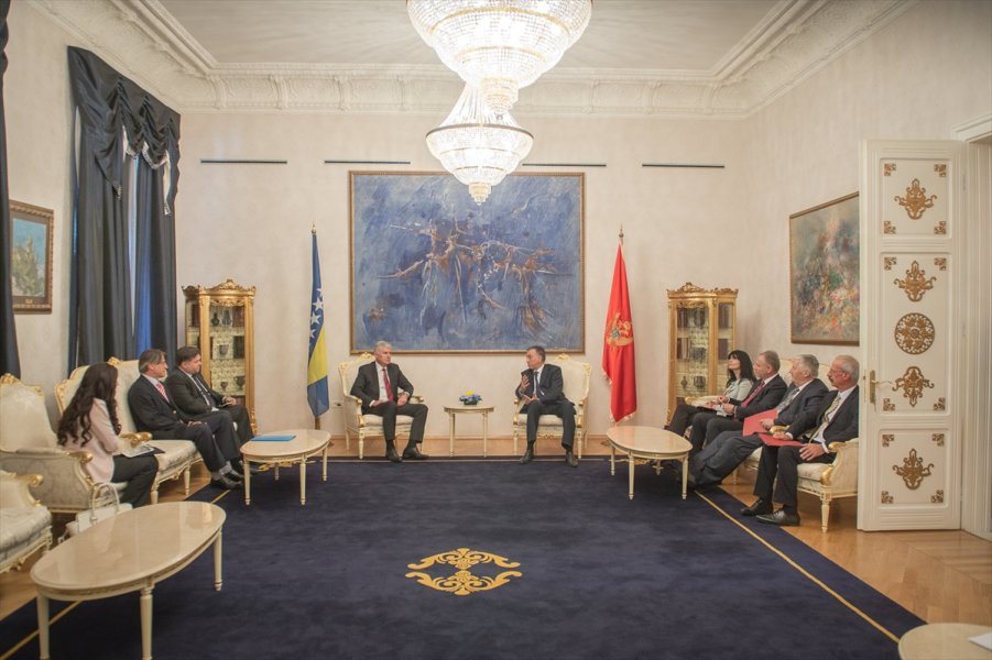 2016082921883967313712014Web