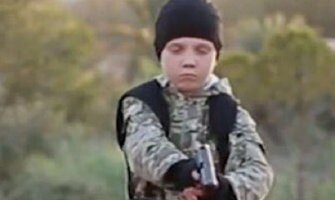 Pankerka odvela sina u ID, otac ga prepoznao na snimku  (Video)