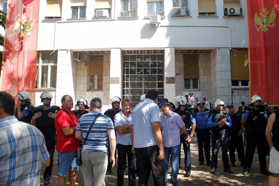 2016083021885420213734001Web1