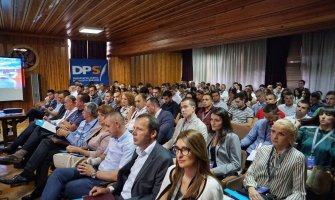 Posebnu pažnju posvetiće rješavanju problema mladih u Nikšiću