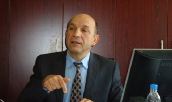 Iza Vaših riječi stoji povrijeđena sujeta Vladinog birokrate