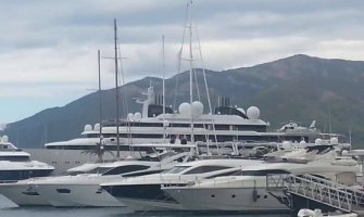 Porto Montenegro:  Ugašen požar na luksuznoj  jahti katarskog emira
