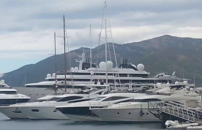 Porto Montenegro:  Ugašen požar na luksuznoj  jahti katarskog emira