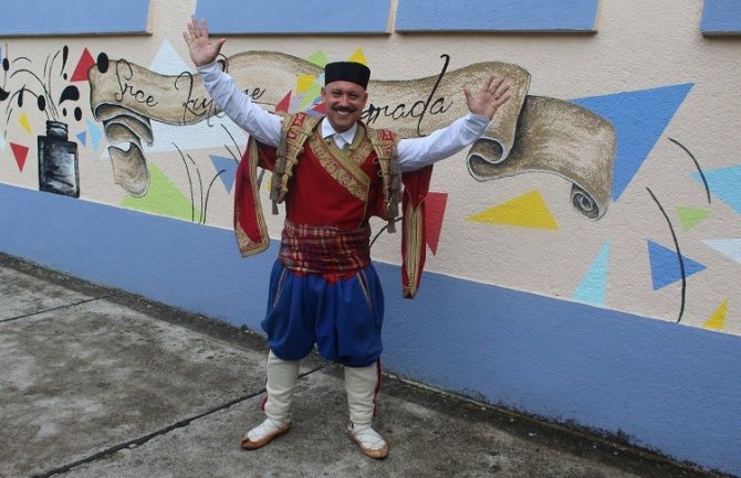 Brazilac opčinjen Crnom Gorom: Tetovirao mapu CG, krstaš barjak i grb