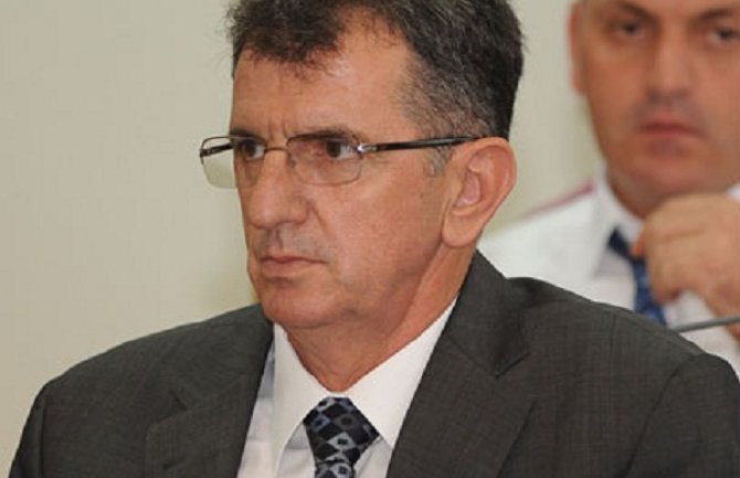 Camaj: Za loš položaj Albanaca kriva korumpirana vlast