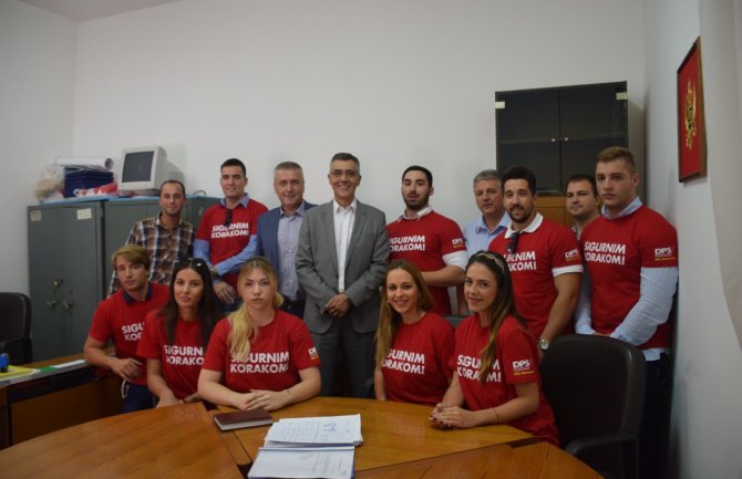 DPS predao izbornu listu u Kotoru